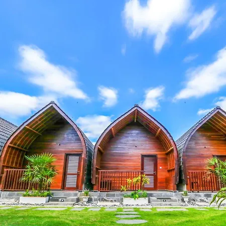 Sekar Arum Riverside Resort In Canggu
