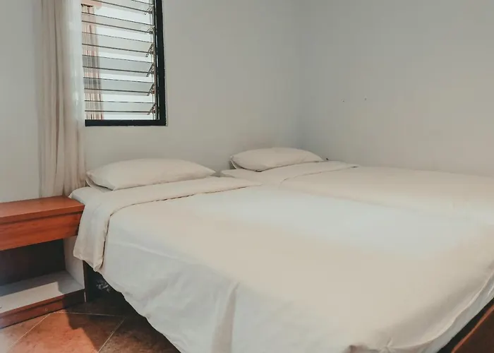 Sekar Arum Riverside In Canggu ホテル タナロット