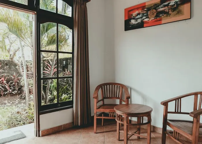 Sekar Arum Riverside In Canggu タナロット