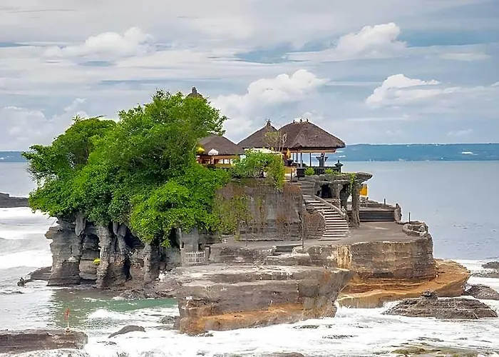 Sekar Arum Riverside In Canggu 2*