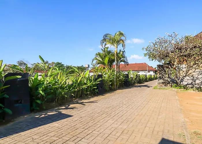 Sekar Arum Riverside In Canggu ホテル 2*