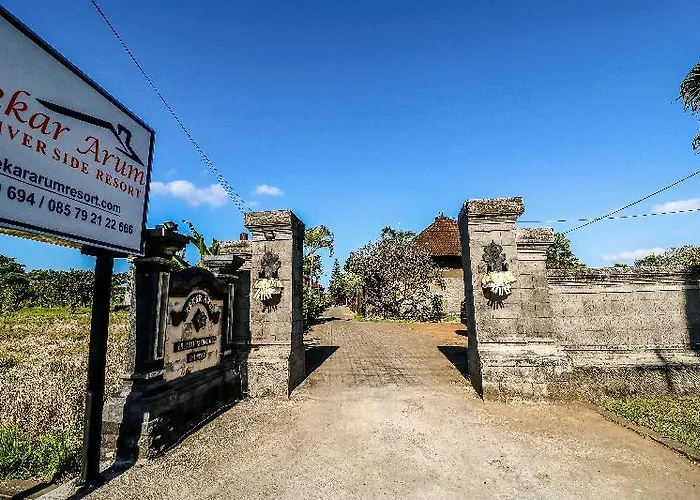 Sekar Arum Riverside In Canggu 2* タナロット