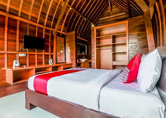 Sekar Arum Riverside In Canggu タナロット